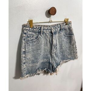 Cutoff denim shorts